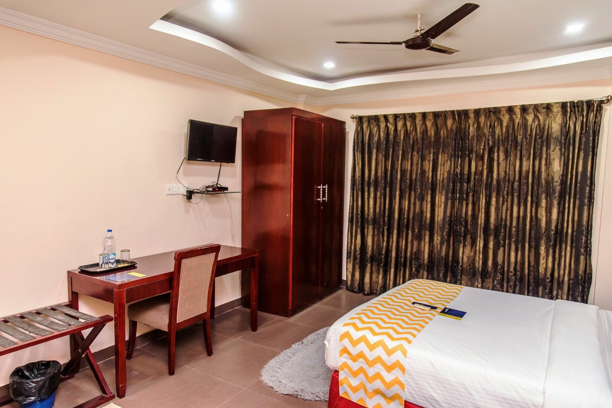 Fabexpress Oriental Suites III - Btm Mico Layout Bangalore Dış mekan fotoğraf