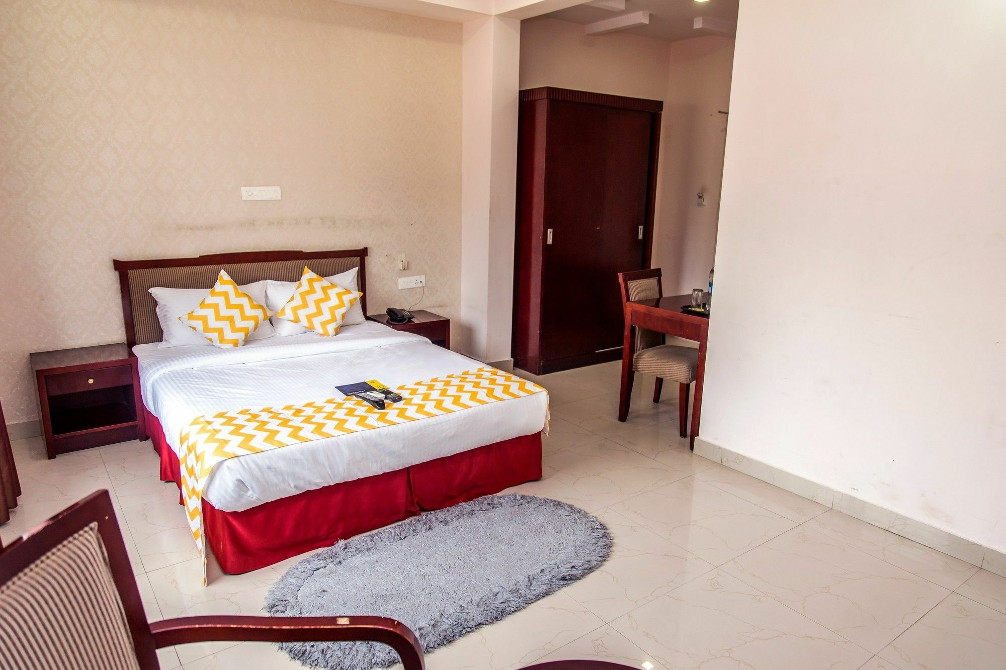 Fabexpress Oriental Suites III - Btm Mico Layout Bangalore Dış mekan fotoğraf