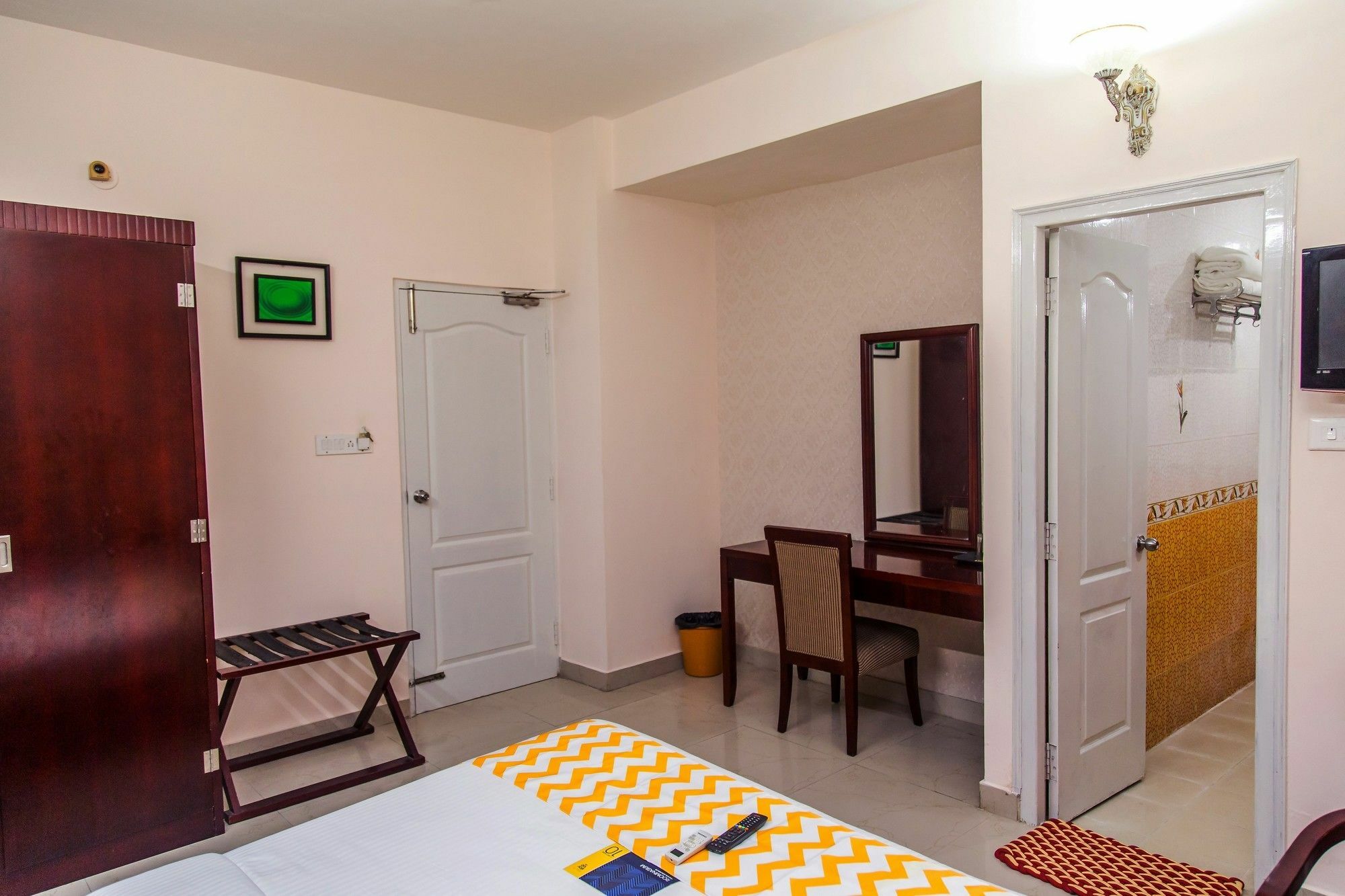 Fabexpress Oriental Suites III - Btm Mico Layout Bangalore Dış mekan fotoğraf
